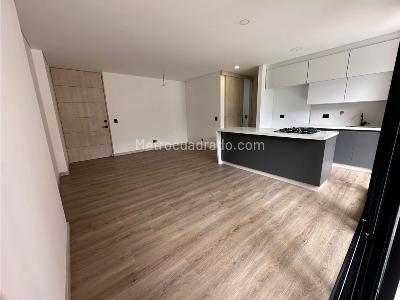 Apartamento de 2 alcobas en venta en Cumbres, Medellín, 82 m² · foto 2 de 11