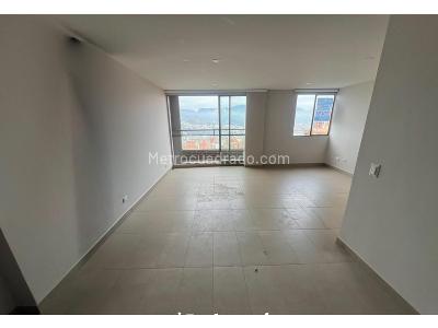 Apartamento de 3 alcobas en arriendo en Loma De Los Gonzalez, Medellín, 75 m² · foto 3 de 13