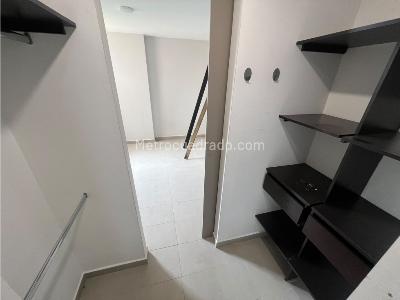 Apartamento de 3 alcobas en arriendo en Loma De Los Gonzalez, Medellín, 75 m² · foto 7 de 13