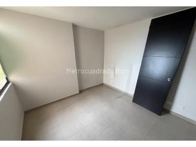 Apartamento de 3 alcobas en arriendo en Loma De Los Gonzalez, Medellín, 75 m² · foto 8 de 13