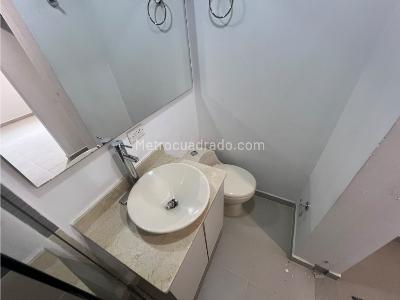 Apartamento de 3 alcobas en arriendo en Loma De Los Gonzalez, Medellín, 75 m² · foto 12 de 13