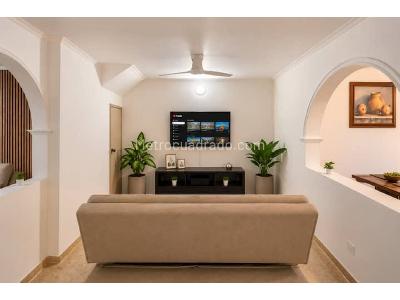 Casa de 5 alcobas en venta en El Dorado, Medellín, 227 m² · foto 6 de 20