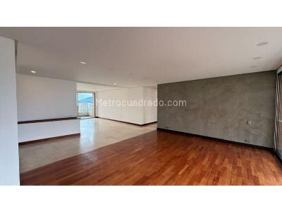 Apartamento de 3 alcobas en venta en La Calera, Medellín, 245 m² · foto 12 de 20