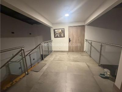 Casa de 5 alcobas en venta en Los Colores, Medellín, 630 m² · foto 13 de 20