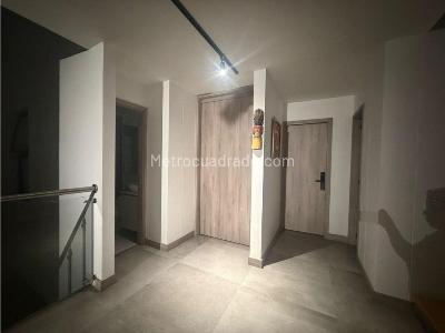 Casa de 5 alcobas en venta en Los Colores, Medellín, 630 m² · foto 20 de 20