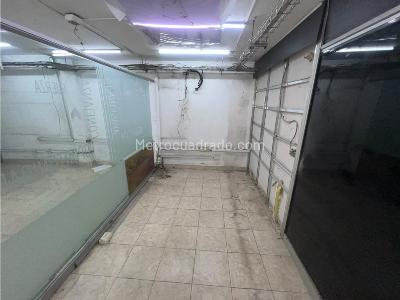 Casa de 5 alcobas en venta en Laureles, Medellín, 384 m² · foto 2 de 20
