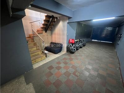 Casa de 5 alcobas en venta en Laureles, Medellín, 384 m² · foto 6 de 20