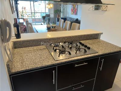 Apartamento de 3 alcobas en arriendo en Loma Benedictinos, Medellín, 118 m² · foto 6 de 20