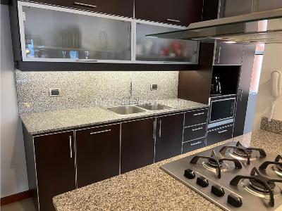 Apartamento de 3 alcobas en arriendo en Loma Benedictinos, Medellín, 118 m² · foto 8 de 20