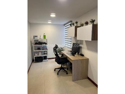 Apartamento de 3 alcobas en arriendo en Loma Benedictinos, Medellín, 118 m² · foto 15 de 20