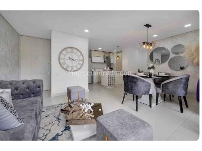 Apartamento en arriendo en Cumbres, Medellín · foto 2 de 14