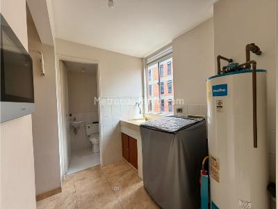 Apartamento de 3 alcobas en venta en Laureles ( Conquistadores ), Medellín, 127 m² · foto 12 de 14