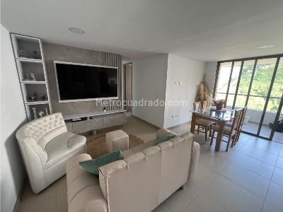 Apartamento de 3 alcobas en venta en Alto De Las Flores, Medellín, 86 m² · foto 2 de 20