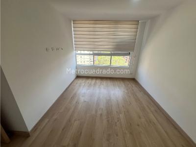 Apartamento de 2 alcobas en arriendo en Loma De San Jose, Medellín, 70 m² · foto 5 de 15