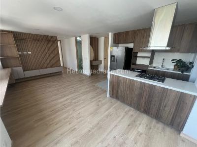 Apartamento de 2 alcobas en arriendo en Loma De San Jose, Medellín, 70 m² · foto 6 de 15