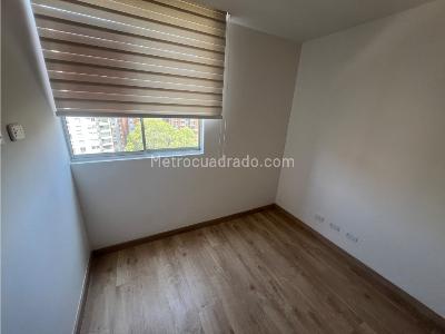 Apartamento de 2 alcobas en arriendo en Loma De San Jose, Medellín, 70 m² · foto 7 de 15