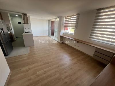 Apartamento de 2 alcobas en arriendo en Loma De San Jose, Medellín, 70 m² · foto 10 de 15
