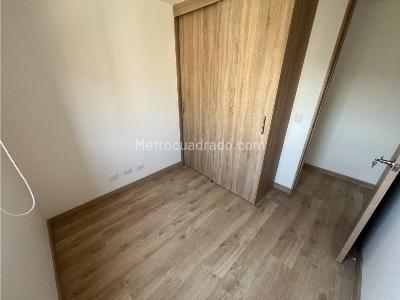 Apartamento de 2 alcobas en arriendo en Loma De San Jose, Medellín, 70 m² · foto 12 de 15
