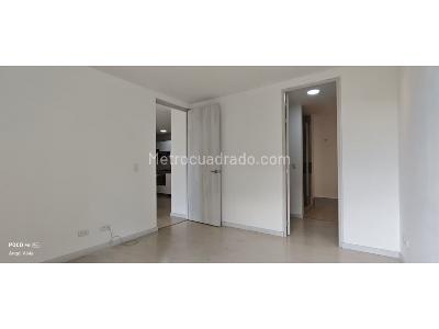 Apartamento de 2 alcobas en venta en Loma Televid, Medellín, 74 m² · foto 12 de 19