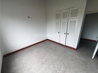 Apartamento de 3 alcobas en arriendo en Conquistadores, Medellín, 169 m² · foto 10 de 20