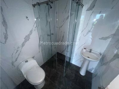 Apartamento de 3 alcobas en arriendo en Conquistadores, Medellín, 169 m² · foto 12 de 20