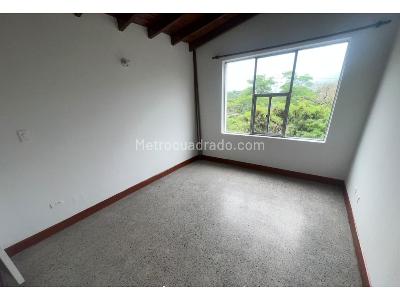 Apartamento de 3 alcobas en arriendo en Conquistadores, Medellín, 169 m² · foto 17 de 20