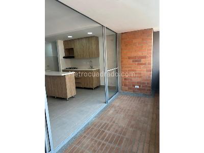 Apartamento en venta en Itagui, Medellín · foto 3 de 11