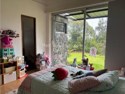 Casa de 4 alcobas en venta en Rionegro, Medellín · foto 17 de 20