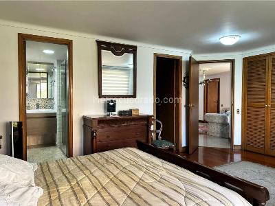 Apartamento de 3 alcobas en venta en Castropol, Medellín, 226 m² · foto 12 de 16