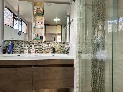 Apartamento de 3 alcobas en venta en Castropol, Medellín, 226 m² · foto 15 de 16
