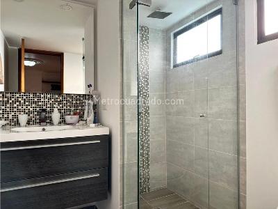 Apartamento de 3 alcobas en venta en Castropol, Medellín, 226 m² · foto 16 de 16