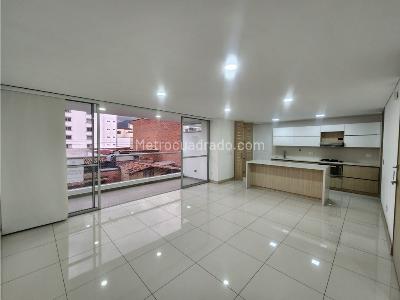 Apartamento de 3 alcobas en arriendo en Segundo Parque De Laureles, Medellín, 118 m² · foto 2 de 20