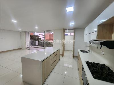 Apartamento de 3 alcobas en arriendo en Segundo Parque De Laureles, Medellín, 118 m² · foto 4 de 20