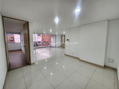 Apartamento de 3 alcobas en arriendo en Segundo Parque De Laureles, Medellín, 118 m² · foto 9 de 20