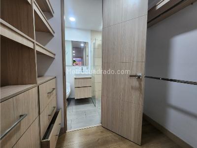 Apartamento de 3 alcobas en arriendo en Segundo Parque De Laureles, Medellín, 118 m² · foto 16 de 20
