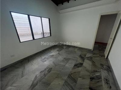 Casa de 5 alcobas en arriendo en Laureles ( Conquistadores ), Medellín, 316 m² · foto 9 de 20