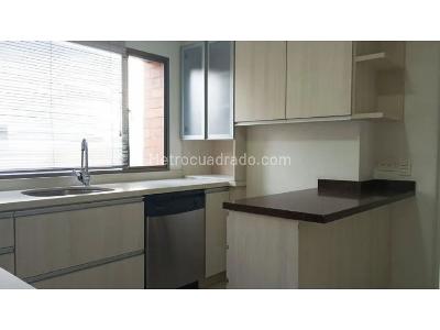 Apartamento de 2 alcobas en arriendo en Los Parra, Medellín, 192 m² · foto 8 de 11