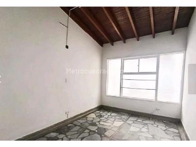 Casa de 5 alcobas en venta en Laureles ( Conquistadores ), Medellín, 385 m² · foto 14 de 20