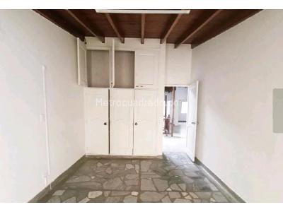 Casa de 5 alcobas en venta en Laureles ( Conquistadores ), Medellín, 385 m² · foto 17 de 20