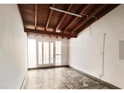 Casa de 5 alcobas en venta en Laureles ( Conquistadores ), Medellín, 385 m² · foto 18 de 20