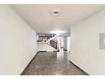 Casa de 5 alcobas en venta en Laureles ( Conquistadores ), Medellín, 385 m² · foto 2 de 20