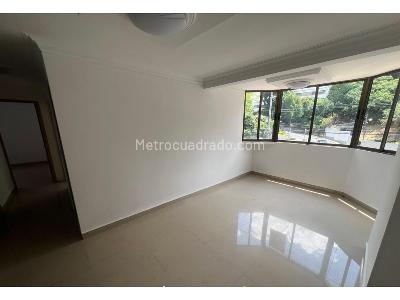 Apartamento de 2 alcobas en arriendo en La Aguacatala, Medellín, 74 m² · foto 10 de 17
