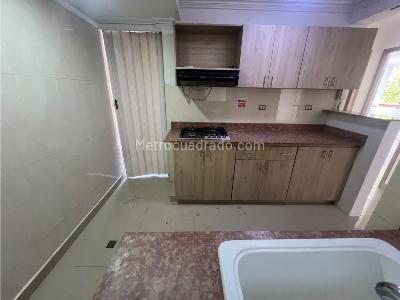 Apartamento de 2 alcobas en arriendo en La Aguacatala, Medellín, 74 m² · foto 7 de 17