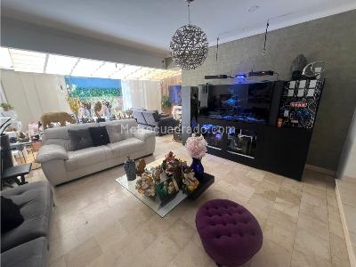 Casa de 3 alcobas en venta en Los Balsos, Medellín, 320 m² · foto 5 de 20
