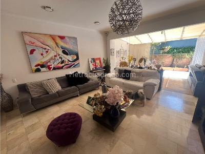 Casa de 3 alcobas en venta en Los Balsos, Medellín, 320 m² · foto 9 de 20