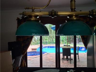 Casa de 4 alcobas en venta en Loma Del Escobero, Medellín, 1700 m² · foto 10 de 19