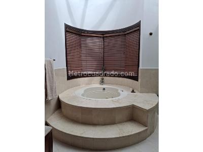 Casa de 4 alcobas en venta en Loma Del Escobero, Medellín, 1700 m² · foto 13 de 19
