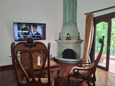 Casa de 4 alcobas en venta en Loma Del Escobero, Medellín, 1700 m² · foto 18 de 19