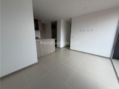 Apartamento en venta en Itagui, Medellín · foto 3 de 20