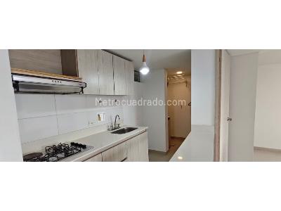 Apartamento de 3 alcobas en arriendo en Loma Del Indio, Medellín, 58 m² · foto 12 de 17